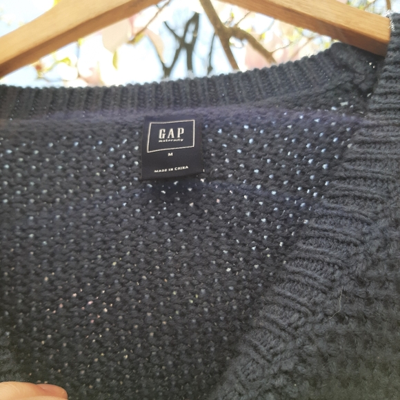 Gap maternity sweater - Picture 3 of 3